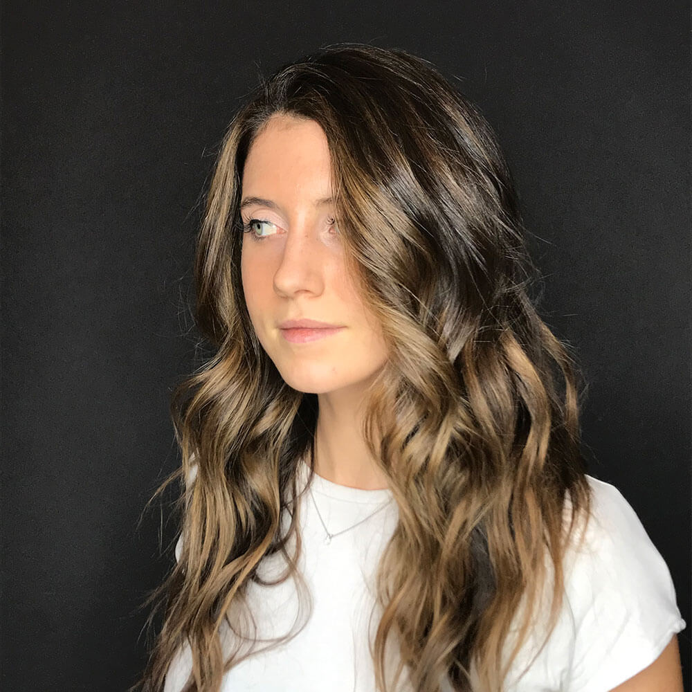 Dimensional highlights on dark, textured hair